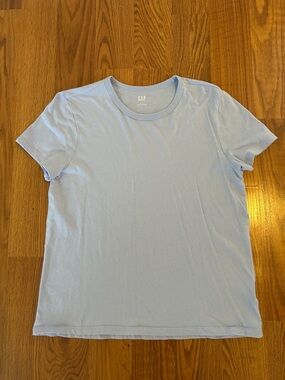 GAP Women’s Light Blue/Purple Crew Neck T-Shirt